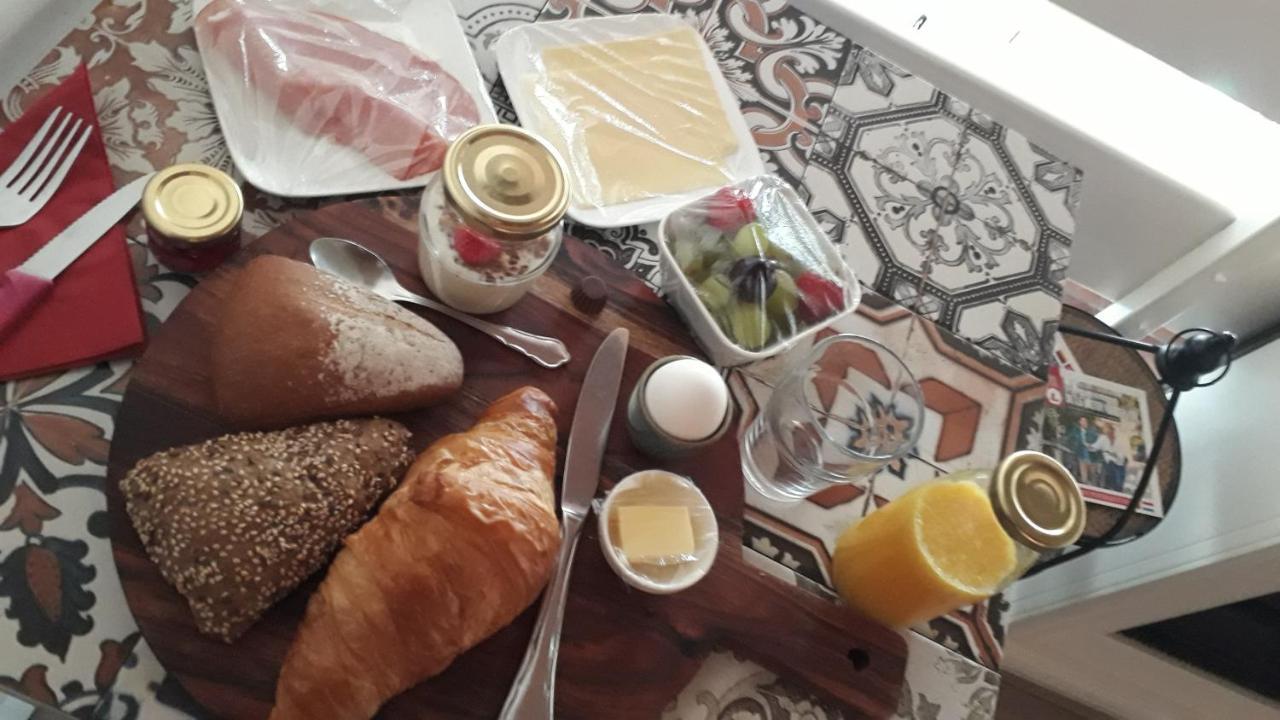 Bed and Breakfast De Zevenster "Gevestigd Aan De Winkelstraat" Кампен Экстерьер фото